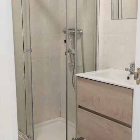 Spacious With Free Parking In Old Town-casco Viejo Bilbao