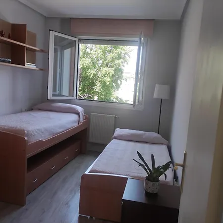 Apartment Spacious With Free Parking In Old Town-casco Viejo